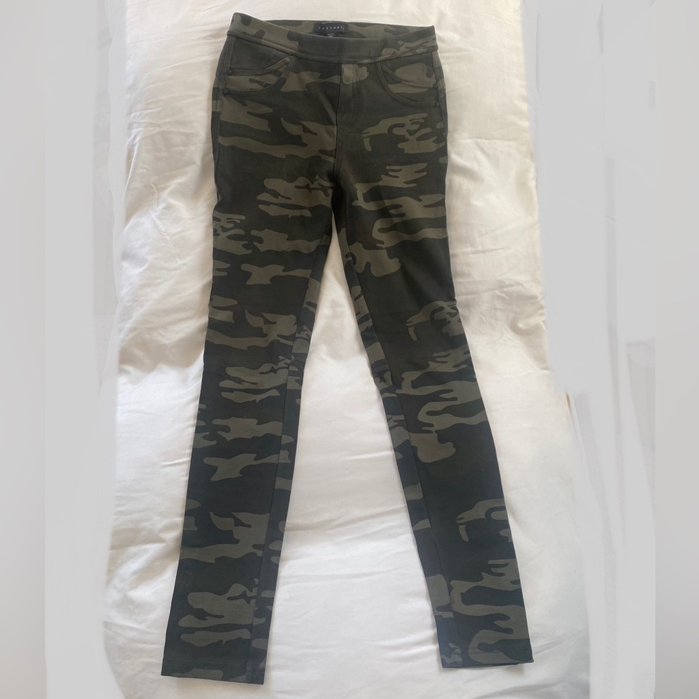 Sanctuary Camo Jeggings